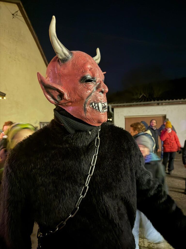 PHOTO-2025-12-06-14-37-56